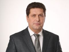 Олег Юрьевич Васянин,  директор ООО “СМУ-58”  (основано в 2001 г.).“Никольскому” дан старт