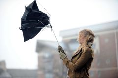 Гидрометцентр предупреждает: сегодня в Чувашии сильный ветер Погода 