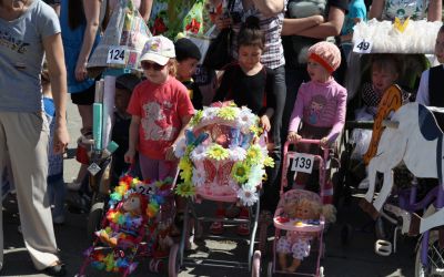 Конкурс детских колясок_ Новчик 1 июня 2014. Мои несколько фото.