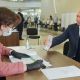 Путин без маски и перчаток проголосовал по поправкам в Конституцию