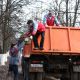 Новочебоксарцы очистили сквер по улице Терешковой от мусора Субботник 