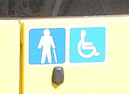 Опознавательные  знаки на автобусе.