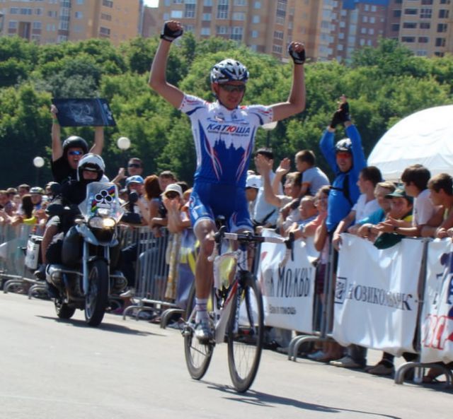 Победный финиш Сергея Иванова. Фото cap.ru