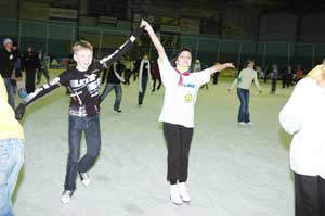 Активисты на льду.  Фото Валерия Бакланова.