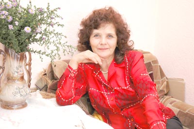 Председатель клуба “Золотой возраст” и совета ветеранов ОАО “Химпром” Любовь Ильинична Алексеева. Фото Валерия Бакланова. 