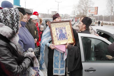 Встреча Чудотворной святыни.