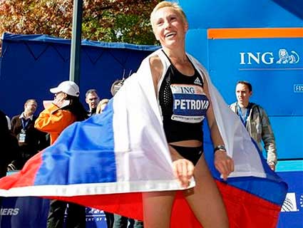 Людмила Петрова. Нью-Йорк, 2 ноября 2008 г. Фото www.runners.ru.