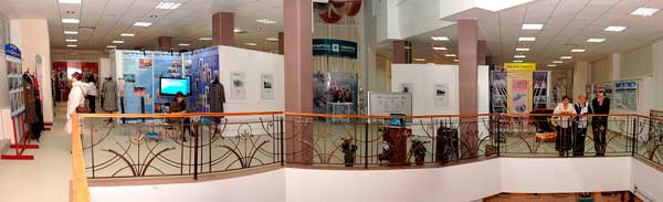 В ожидании посетителей. Фото Валерия Бакланова.