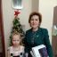 Ольга Петрова подарила планшет 7-летней Еве Ванюковой.