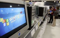  AP Photo/Ted S. Warren Microsoft прекращает поддержку операционной системы Windows XP Windows XP 