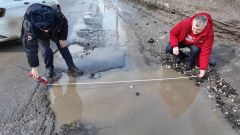  ОНФ в Чувашии совместно с представителями прокуратуры, ГИББД и городским управлением ЖКХ оценил состояние чебоксарских дорог  