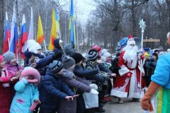 Новочебоксарский Дед Мороз встретит гостей 5 января в своем тереме в Ельниковской роще.Зима, Новый год! А мы — в путешествие! время отдыхать в Чувашии 
