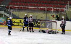 IMGA0952.jpg“Сокол” опять пощипали хоккей ХК Сокол 