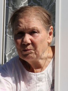 Мария Александровна,  жительница дома № 113  по ул. ВинокуроваПора считать дворы