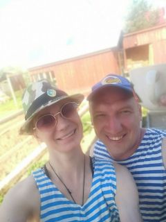 Екатерина Белова с супругом  (д. Ойкасы Чебоксарского района).Лето, солнце, улыбки Фотопроект “Моя Чувашия – моя Родина” 