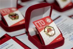 Знак ГТО1190 жителей Чувашии по итогам II квартала 2022 года наградят золотыми знаками отличия ГТО ГТО 