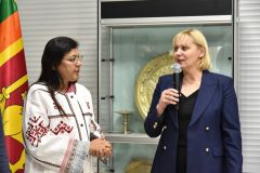 ОткрытиеПосол Шри-Ланки в России открыла выставку в Музее чувашской вышивки чувашская вышивка 