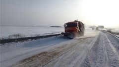 На региональной сети дорог, несмотря на неблагоприятные погодные условия, не было допущено перебоев в движении транспорта снегопад 