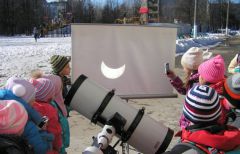solniechnoie_zatmieniie.jpgШкольники Новочебоксарска наблюдали и фотографировали солнечное затмение солнечное затмение 