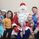 Дед Мороз и Снегурочка дарят праздник многодетным семьям химиков
